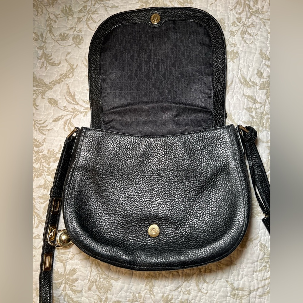 Michael Kors Leather Bedford Flap Crossbody Saddle Bag, Minimalist Quiet Luxury - Picture 8 of 15